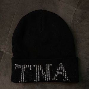 tna winter hat black